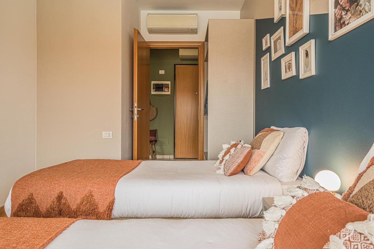 Hygge Family Apartment - One Step Away From The Lake!!! Sirmione Exterior photo