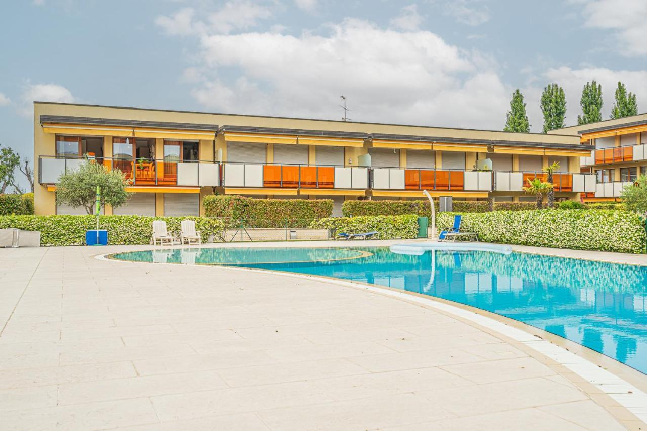 Hygge Family Apartment - One Step Away From The Lake!!! Sirmione Exterior photo
