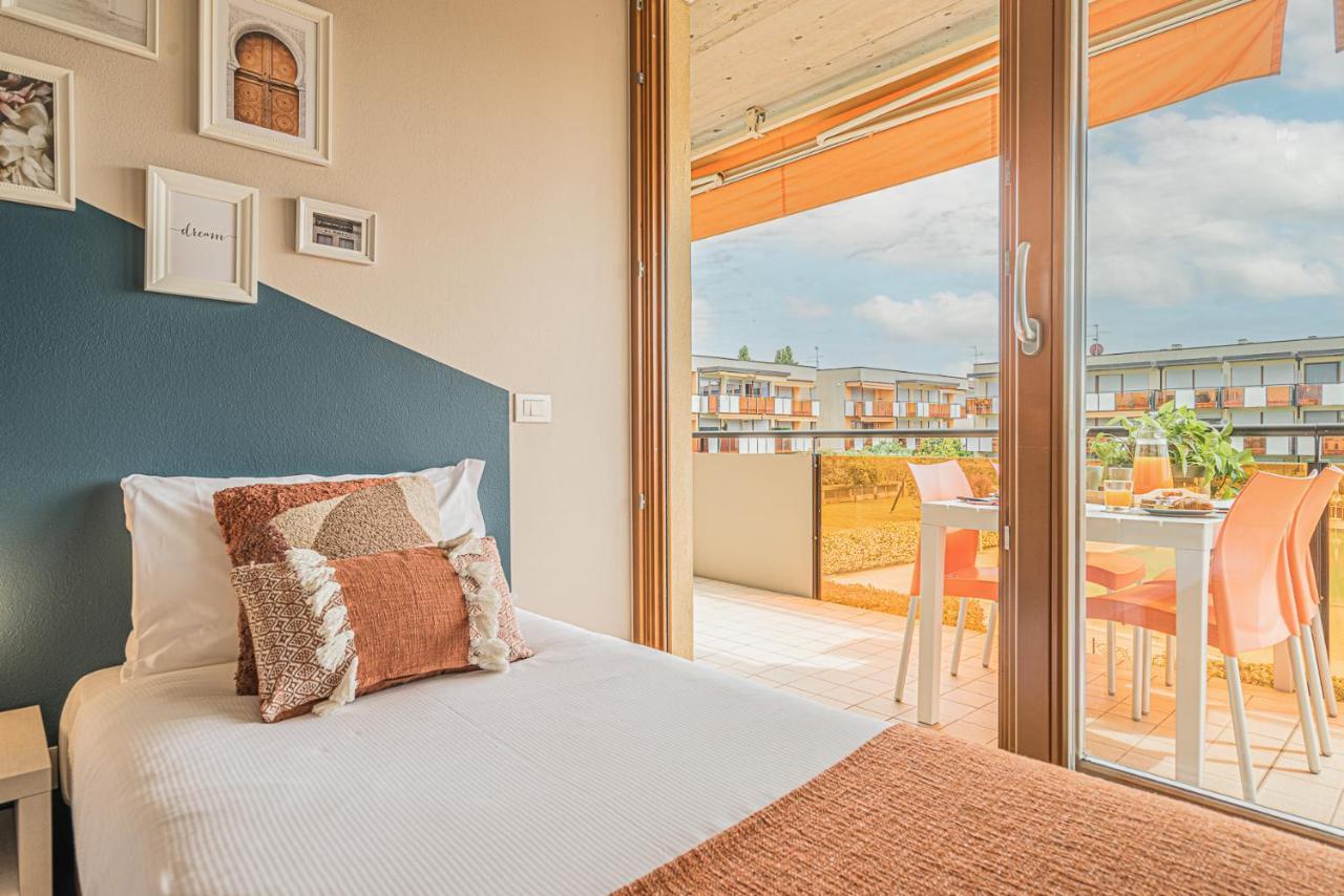 Hygge Family Apartment - One Step Away From The Lake!!! Sirmione Exterior photo